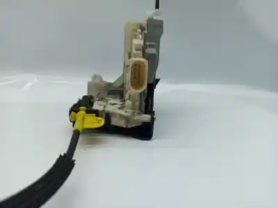 Автозапчастина б/у замок передній праві двері для audi a4 b8 (8k2) 2.0 tdi quattro посилання на oem iam ja68j2837016a  