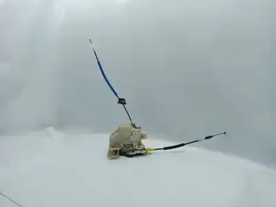 Автозапчастина б/у замок передній праві двері для audi a4 b8 (8k2) 2.0 tdi quattro посилання на oem iam ja68j2837016a  