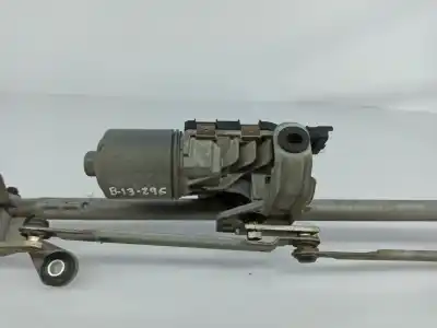 Second-hand car spare part front windshield wiper motor for peugeot 308 sw i (4e_, 4h_) 1.6 hdi oem iam references 3397021099  