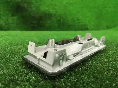 Peça sobressalente para automóvel em segunda mão luz interior por bmw 3 touring (e46) 320 i referências oem iam 63316901478  