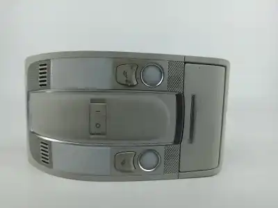 Автозапчастина б/у внутрішне світло для audi a6 c6 avant (4f5) 3.0 tdi quattro посилання на oem iam 4f0951177