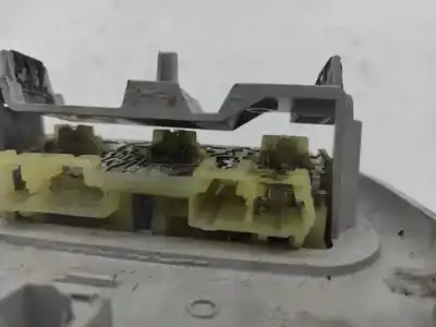 Автозапчасти б/у внутренний свет за peugeot 207/207+ (wa_, wc_) 1.4 16v ссылки oem iam 9648338577  