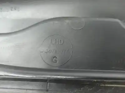 Peça sobressalente para automóvel em segunda mão grelha torpedo curcuvan por volvo c30 (533) d5 referências oem iam 30745377  