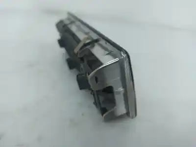 Peça sobressalente para automóvel em segunda mão luz interior por bmw 3 touring (e46) 320 d referências oem iam 63316901478  