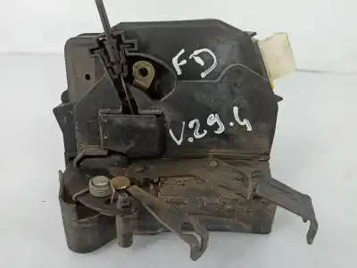 Peça sobressalente para automóvel em segunda mão fechadura da porta dianteira direita por land rover range rover iii (l322) 3.0 d 4x4 referências oem iam cwc500060