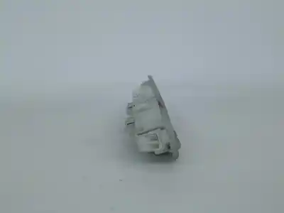 Second-hand car spare part interior light for dacia duster (hs_) 1.5 dci oem iam references 8200073231  