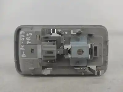 Second-hand car spare part interior light for toyota corolla verso (e12) 1.8 linea sol oem iam references   