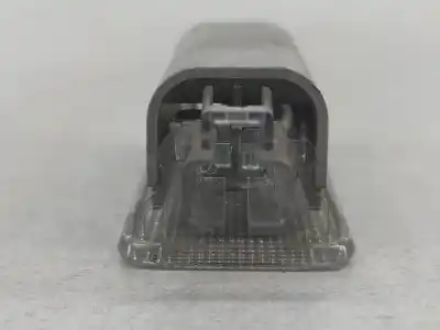 Second-hand car spare part interior light for lexus is ii (_xe2_) 220 d (ale20) oem iam references   