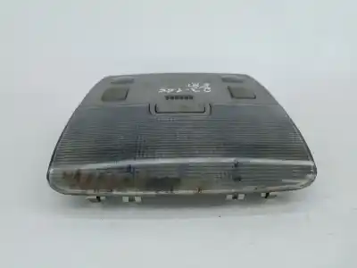 Автозапчасти б/у внутренний свет за audi a3 (8l1) 122 (bj10_) gasolina 2000 5p ссылки oem iam 8l0947111  