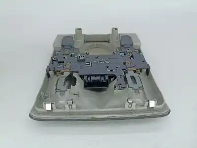 Автозапчасти б/у внутренний свет за audi a3 (8l1) 122 (bj10_) gasolina 2000 5p ссылки oem iam 8l0947111  