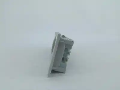 Автозапчастина б/у внутрішне світло для seat leon (5f1) 1.5 tgi посилання на oem iam 6q0947291b  