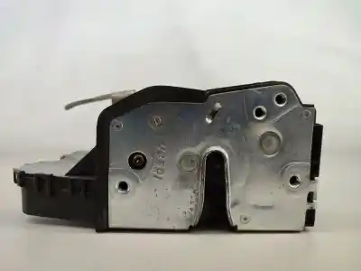 Second-hand car spare part front right door lock for bmw 3 (e46) 330 d oem iam references 7pinos