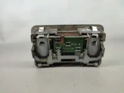 Автозапчасти б/у внутренний свет за audi a2 (8z0) 1.4 tdi ссылки oem iam 4b9947123sj0  