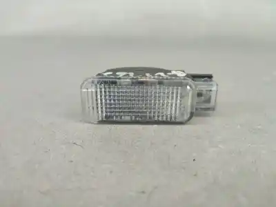 Pièce détachée automobile d'occasion lumière intérieure pour audi q7 (4l) 3.0 tdi références oem iam 