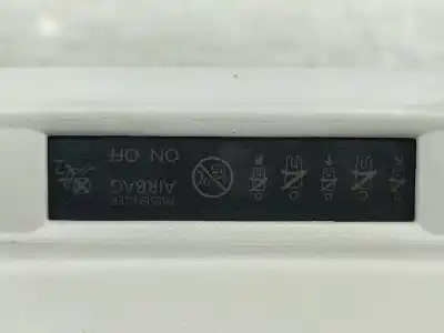 Автозапчастина б/у внутрішне світло для citroen c4 cactus van (0b_, 0p_) bluehdi 100 посилання на oem iam 9801287577  