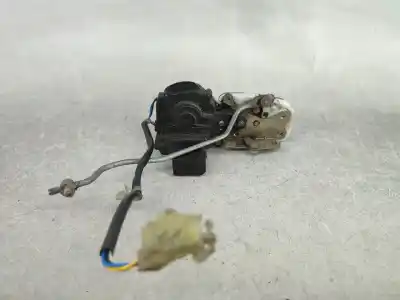 Peça sobressalente para automóvel em segunda mão fechadura da porta dianteira direita por rover 200 hatch (xw) 4p referências oem iam 4pinos  