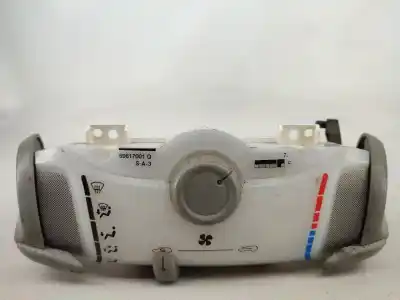 Peça sobressalente para automóvel em segunda mão comando de sofagem (chauffage / ar condicionado) por peugeot 107 1.0 cat (384f) referências oem iam 559000h020