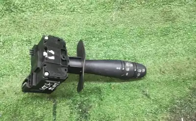 Second-hand car spare part INDICATOR SWITCH for RENAULT CLIO II CAIXA (SB0/1/2_)  OEM IAM references   