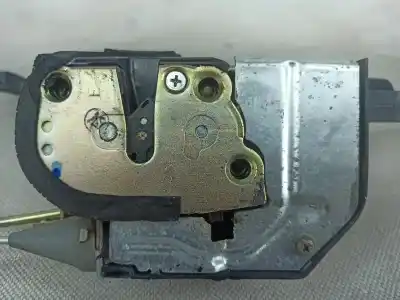 Second-hand car spare part left front door lock for toyota rav4 (a2) 2.0 d-4d 4wd oem iam references 