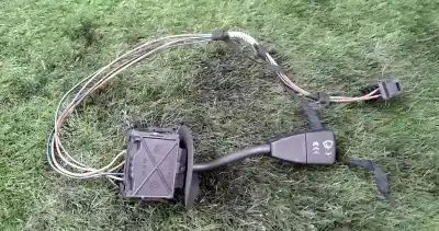 Peça sobressalente para automóvel em segunda mão comutador de limpa vidros por bmw z3 roadster (e36) 1.9 i referências oem iam 012005