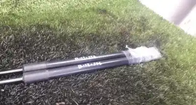 Gebrauchtes Autoersatzteil stossdämpfer für kofferraum / tür heckklappendämpfer zum ford fiesta vi (cb1, ccn) 1.5 tdci oem-iam-referenzen   