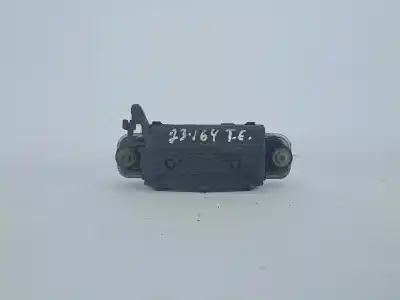 Автозапчастина б/у завнішня ручка задня ліва для audi a4 b5 (8d2) 1.9 tdi посилання на oem iam 4a0839205f  