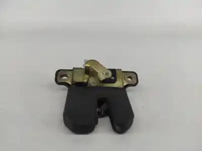 Second-hand car spare part trunk lock for audi a4 b5 (8d2) 1.9 tdi oem iam references 8d5827505  