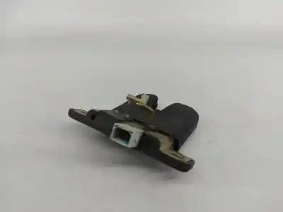 Second-hand car spare part trunk lock for audi a4 b5 (8d2) 1.9 tdi oem iam references 8d5827505  