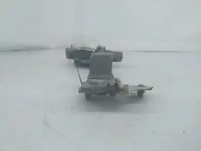 Second-hand car spare part driver left window regulator for dacia duster (hs_) 1.5 dci oem iam references 82007338290  