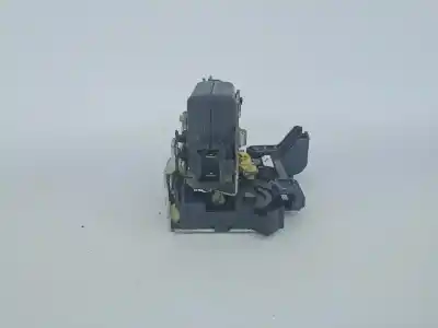 Second-hand car spare part left front door lock for dacia duster (hs_) 1.5 dci oem iam references   