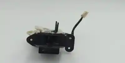 Pièce détachée automobile d'occasion coffre / serrure de porte pour mazda 3 (bk) 1.3 (bk14) références oem iam 