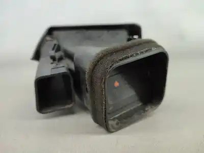 Second-hand car spare part air ventilation grille for bmw 3 (e46) 330 d oem iam references 64228361898  