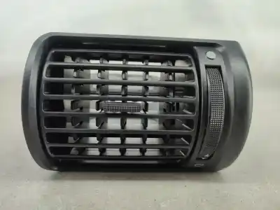 Second-hand car spare part air ventilation grille for audi a4 avant (8d5, b5) 113 m/380 gasóleo 1998 5p oem iam references 8d1820901