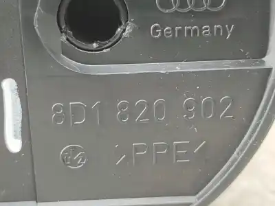 Автозапчастина б/у аераційна решіта для audi a4 b5 avant (8d5) 1.9 tdi посилання на oem iam 8d1820902  
