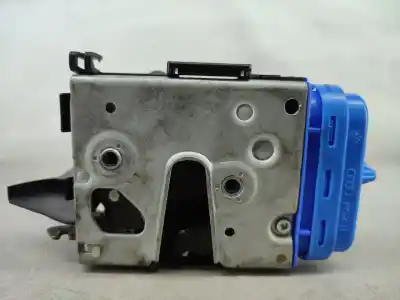 Автозапчастина б/у замок дверей заднього лівого для audi a4 b5 avant (8d5) 2.5 tdi посилання на oem iam 8d0839015a