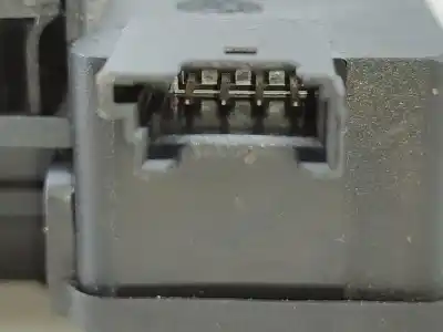 Peça sobressalente para automóvel em segunda mão fechadura do mala por bmw 1 (e87) 118 d referências oem iam 8196401  