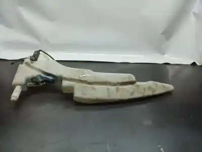 Pièce détachée automobile d'occasion RÉSERVOIR DE LAVE-GLACE pour FORD FOCUS I (DAW, DBW)  Références OEM IAM XS4117618  