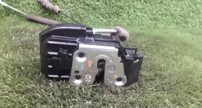 Автозапчастина б/у замок дверей заднього лівого для nissan qashqai / qashqai +2 i (j10, nj10, jj10e) 2.0 dci посилання на oem iam   