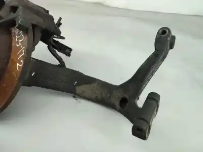Pezzo di ricambio per auto di seconda mano attacco anteriore destro per audi a4 b5 (8d2) 1.9 tdi riferimenti oem iam 8d0407258m  