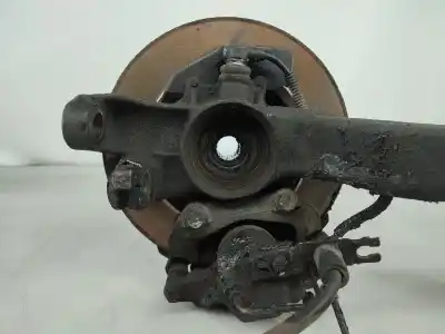 Pezzo di ricambio per auto di seconda mano attacco anteriore destro per audi a4 b5 (8d2) 1.9 tdi riferimenti oem iam 8d0407258m  