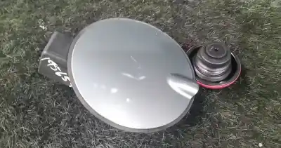 Peça sobressalente para automóvel em segunda mão tampa de combustível externa por opel corsa d (s07) 1.3 cdti (l08 l68) referências oem iam 