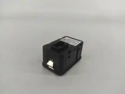 Second-hand car spare part left front power window switch for opel corsa c (x01) 1.3 cdti (f08 f68) oem iam references 13363202  