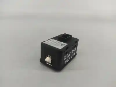 Second-hand car spare part left front power window switch for opel corsa c (x01) 1.3 cdti (f08 f68) oem iam references 13363202  