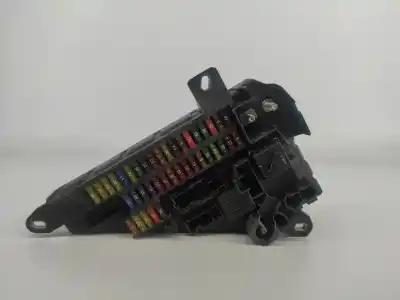 Second-hand car spare part fuse box unit for bmw 5 touring (e61) 520 d oem iam references 690661805