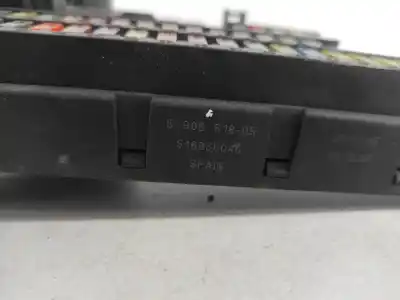 Second-hand car spare part fuse box unit for bmw 5 touring (e61) 520 d oem iam references 690661805  