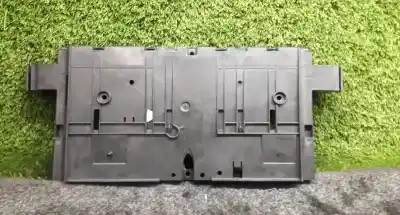 Pezzo di ricambio per auto di seconda mano scatola relè/fusibili per bmw 5 (e60) 520 d riferimenti oem iam 6135692731002