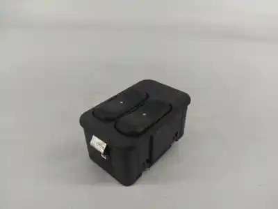 Автозапчасти б/у выключатель левого переднего окна за opel corsa c (x01) 1.2 (f08, f68) ссылки oem iam 13363202  