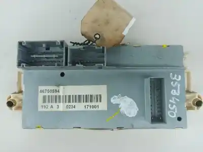 Автозапчасти б/у блок реле/предохранителей за fiat stilo (192_) 1.6 16v (192_xb1a) ссылки oem iam 501208530080  