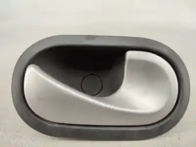 Автозапчастина б/у усередині передня права ручка для renault twingo ii (cn0_) 1.5 dci (cn0e) посилання на oem iam 8200028486