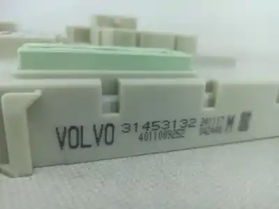 Автозапчасти б/у блок реле/предохранителей за volvo v40 hatchback (525) d2 ссылки oem iam 31453132  